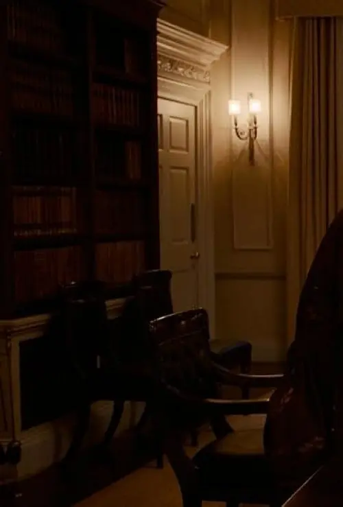 De Gaulle: Tilting Iron